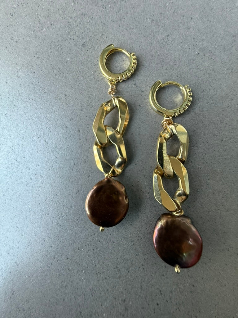 Gold Chain Brown Pearl Earring