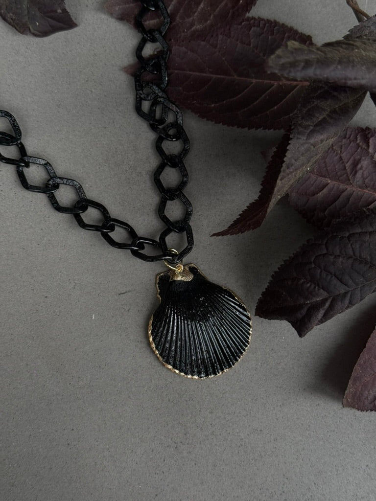 Black Shell Necklace