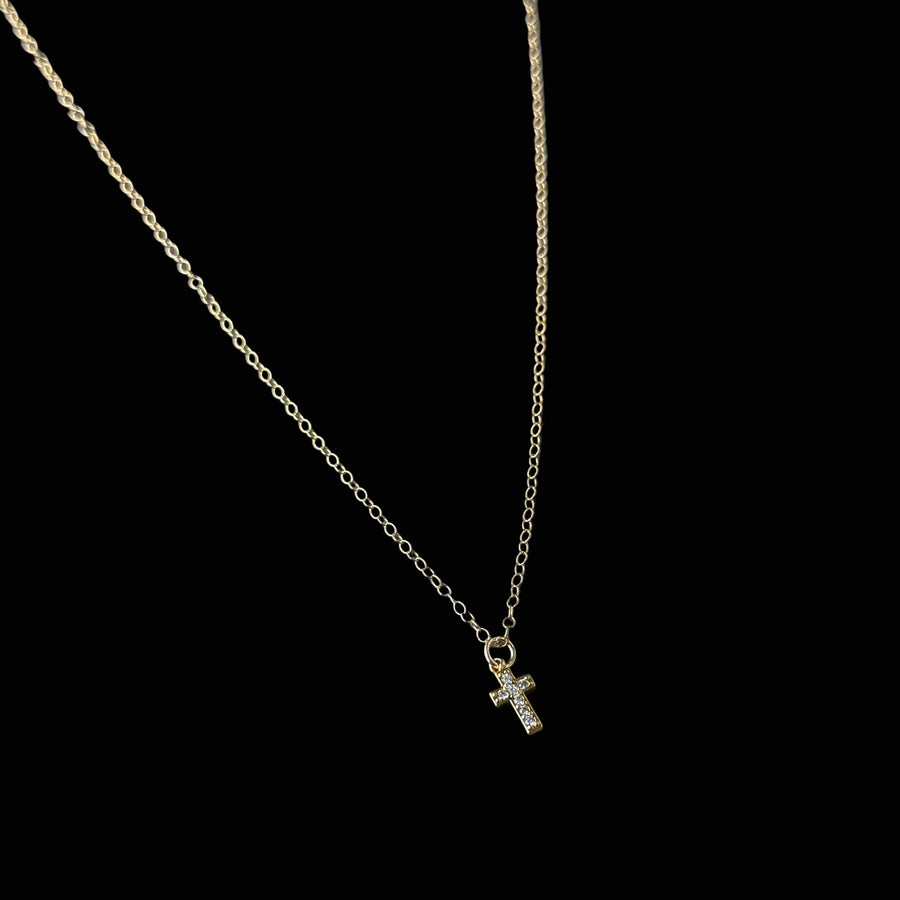 Collar con cruz Chloe CZ