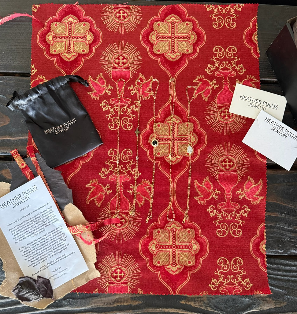 Custom Hand Chain Party Box