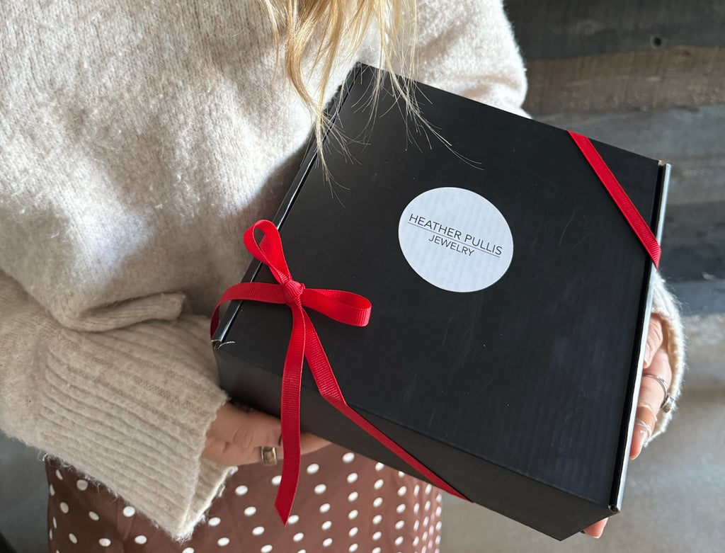 Custom Hand Chain Party Box