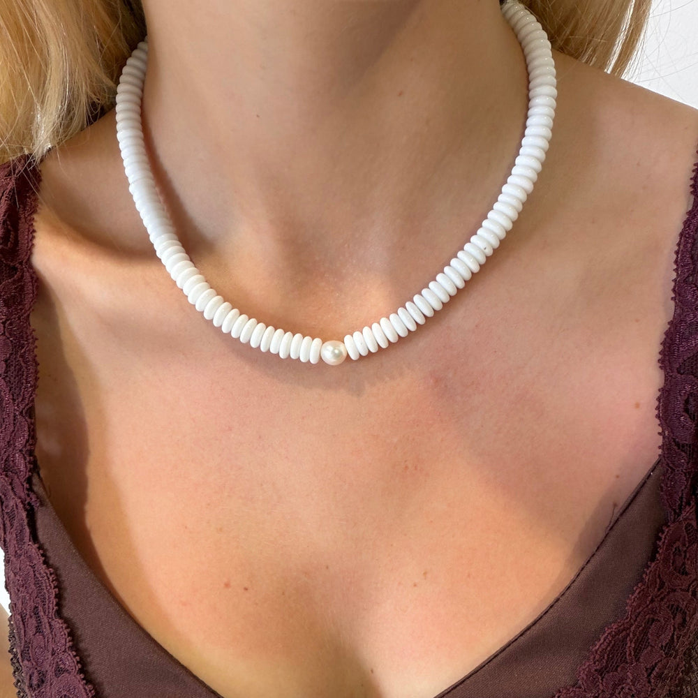 Collar de cuentas Patrick con adornos de perlas