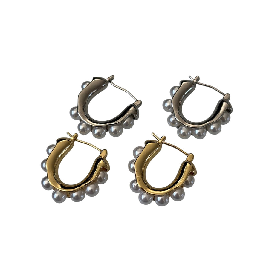 Pendientes de aro Huggie Lorenzo Pearl
