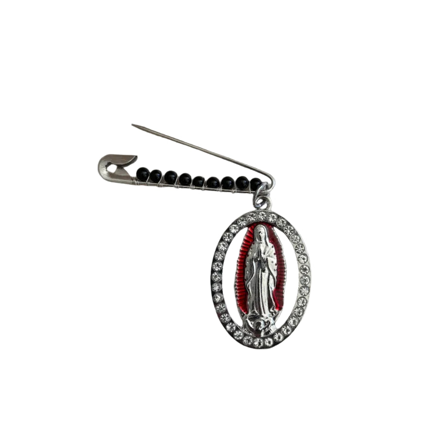 Pin de Guadalupe de ónix negro y circonita cúbica roja de plata