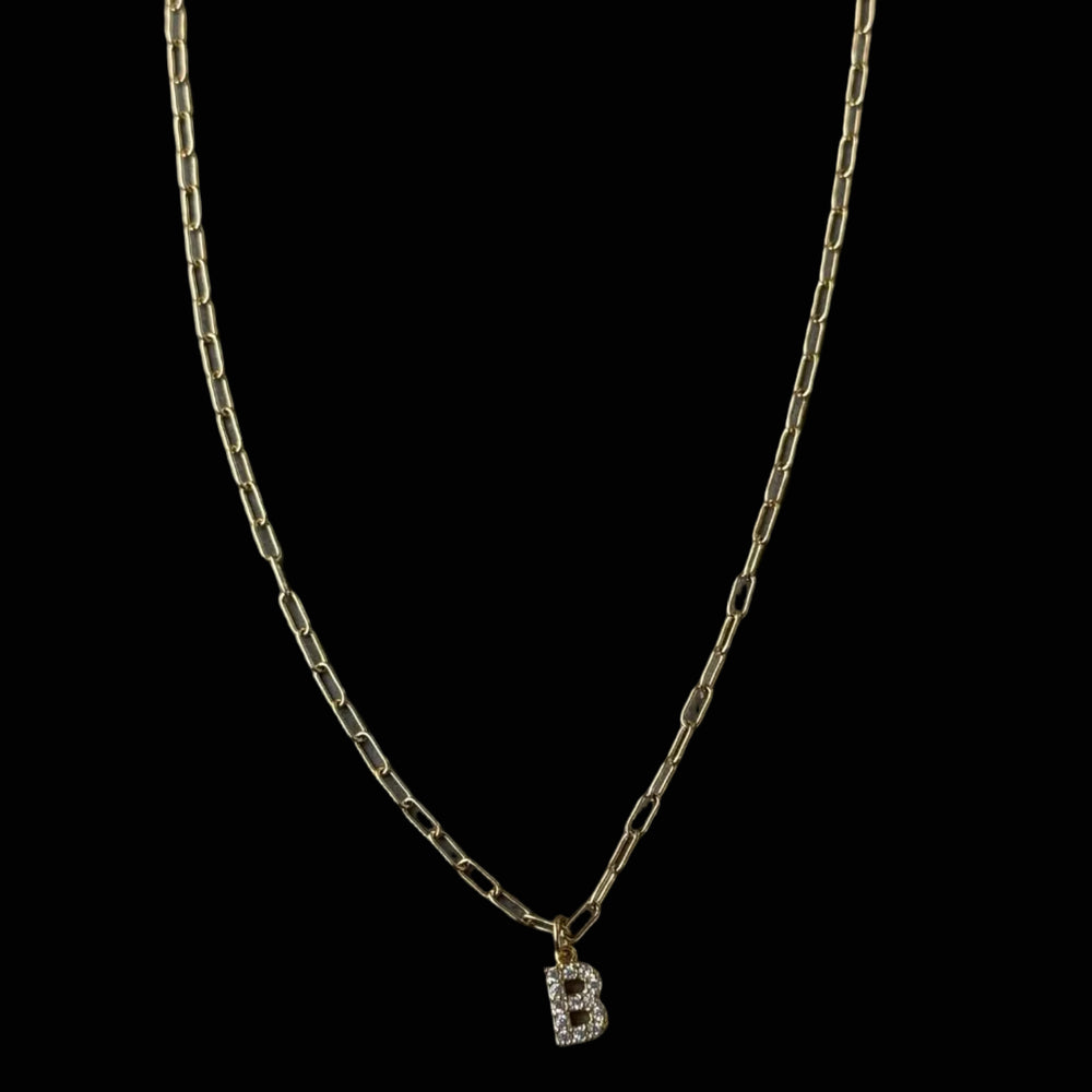 Collar con inicial individual James