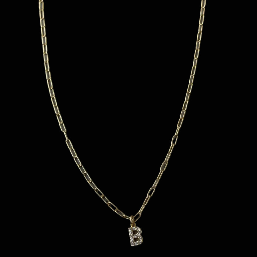 Collar con inicial individual James