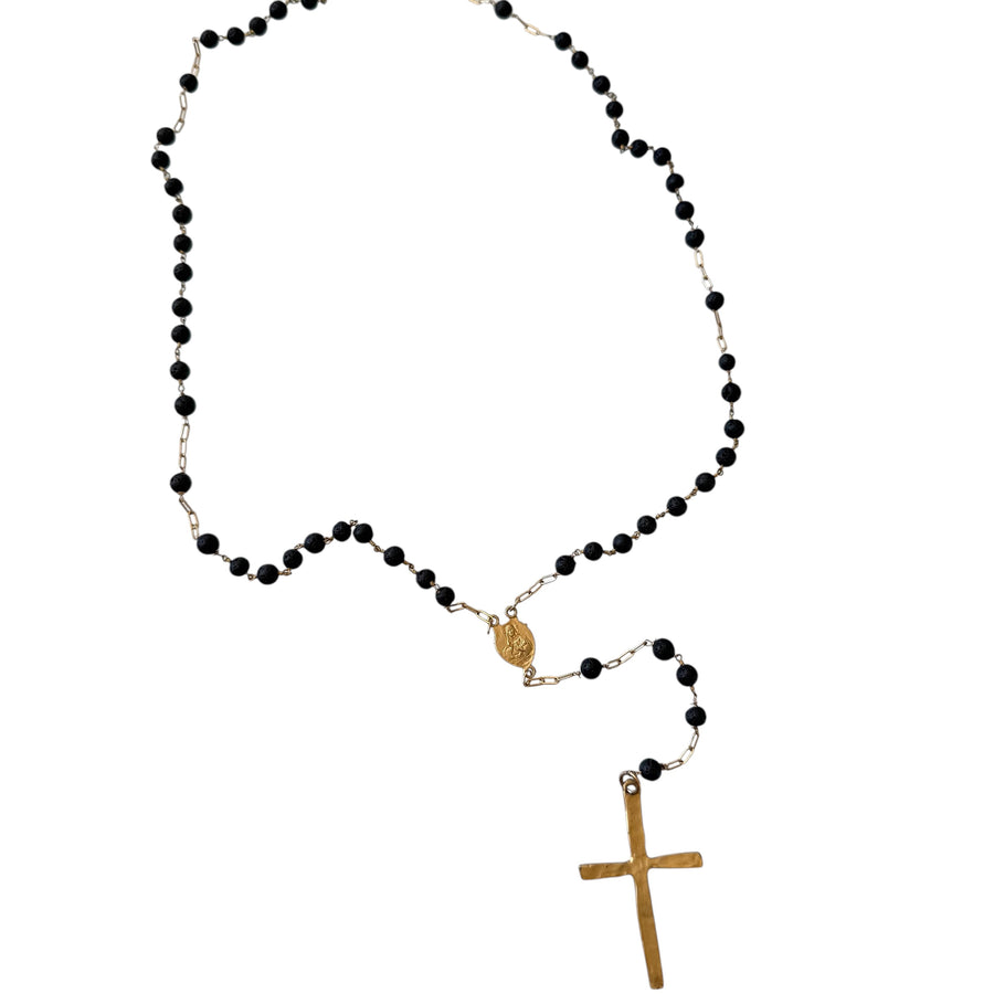 Rosario de lava negra de Santa Vibiana