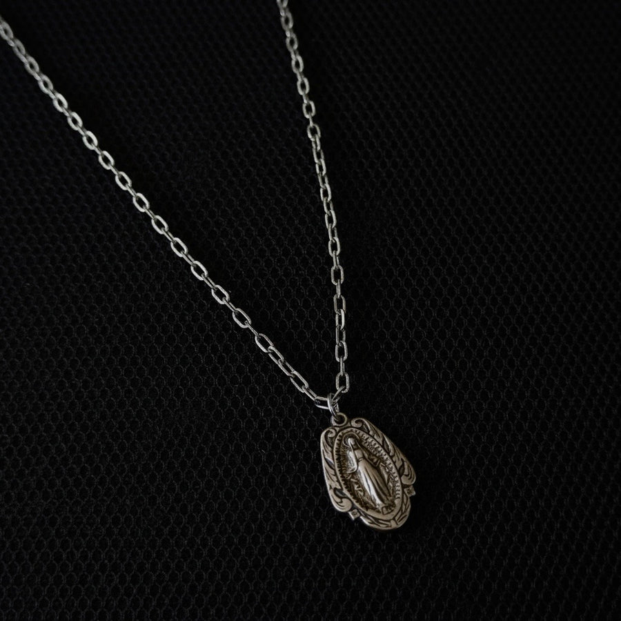 Michael Sterling Collar Guadalupe