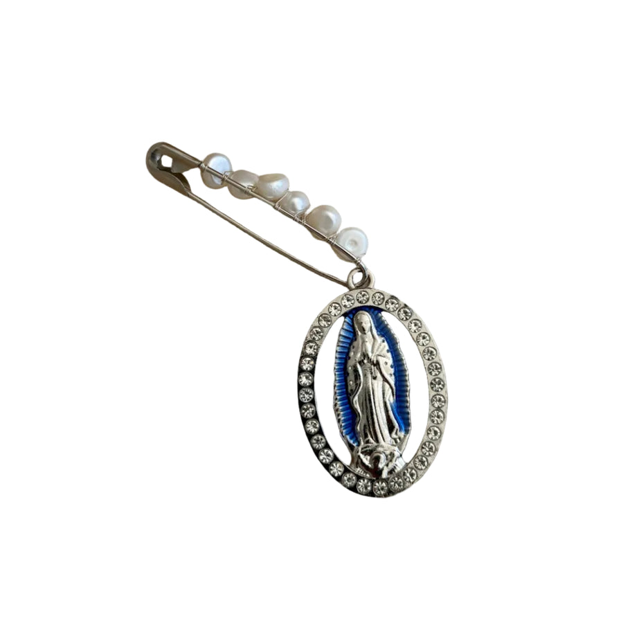 Pin de Guadalupe azul y perla