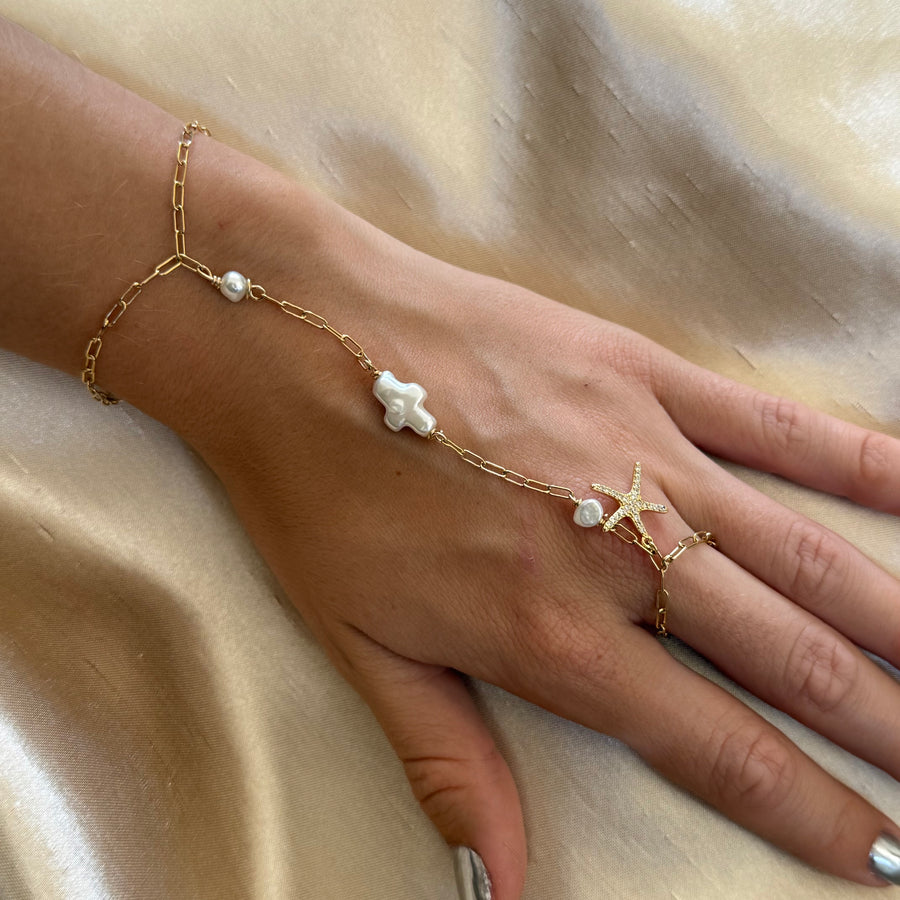Viral Melody Hand Chain