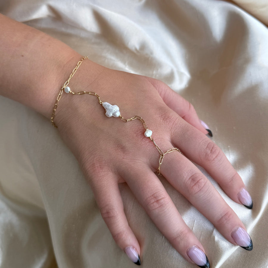 Italia Hand Chain