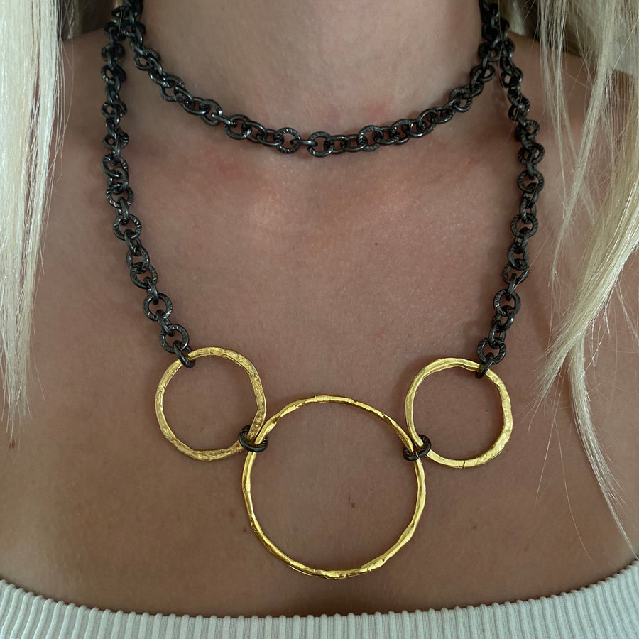 Collar Rubra de Cadena de Rodio